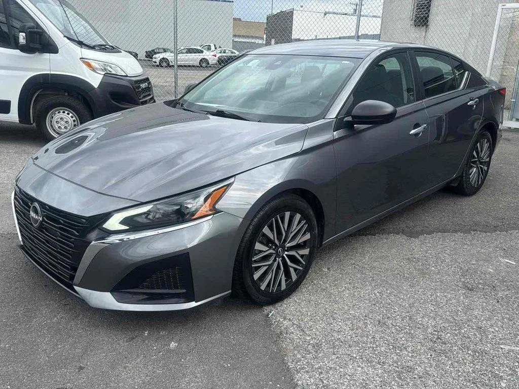 2024 Nissan Altima SV