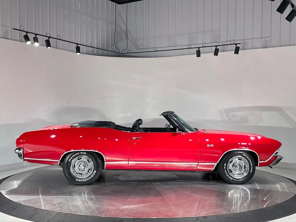 Used 1969 Red Chevrolet  image 4