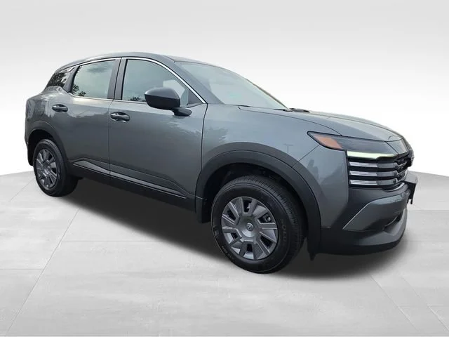 2026 Nissan Kicks 2.0 S's photo
