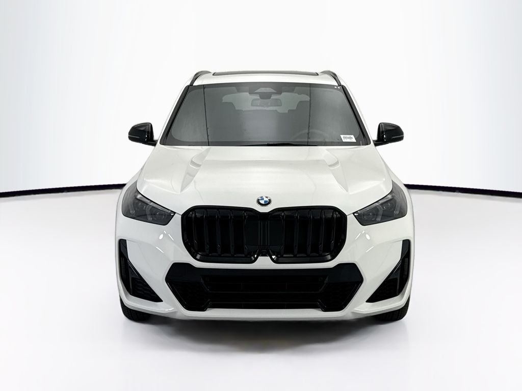 New 2027 Alpine White BMW xDrive28i image 2