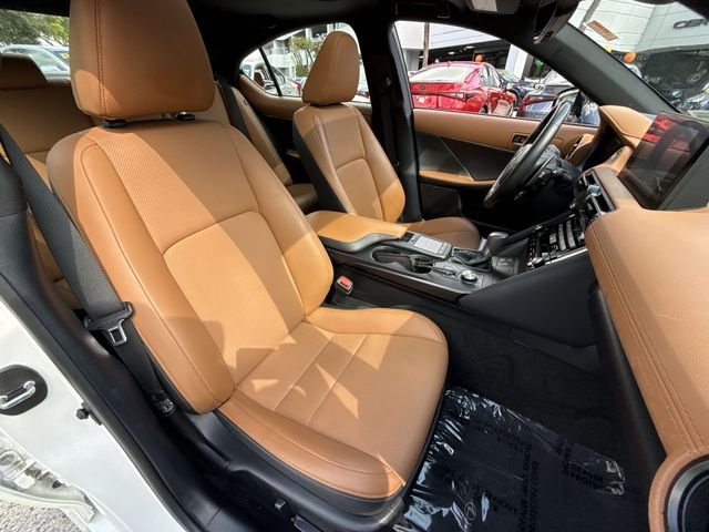 2023 Lexus IS 300 - Photo 26