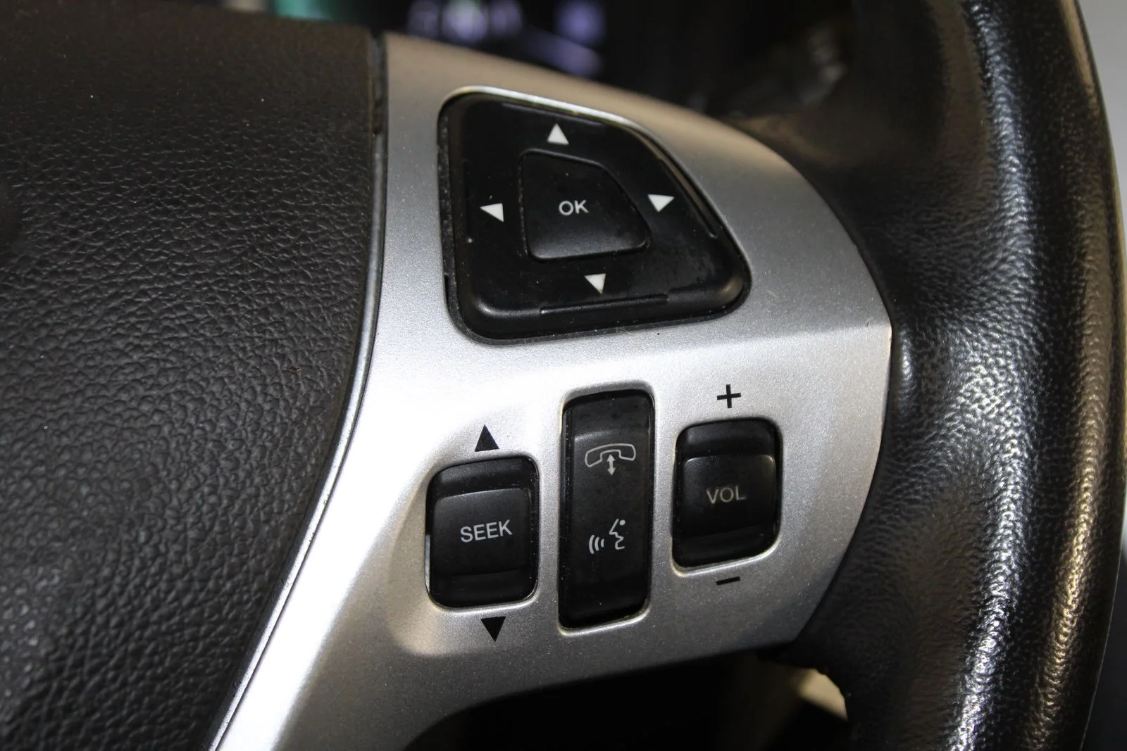 Used 2013 Green Ford XLT image 32