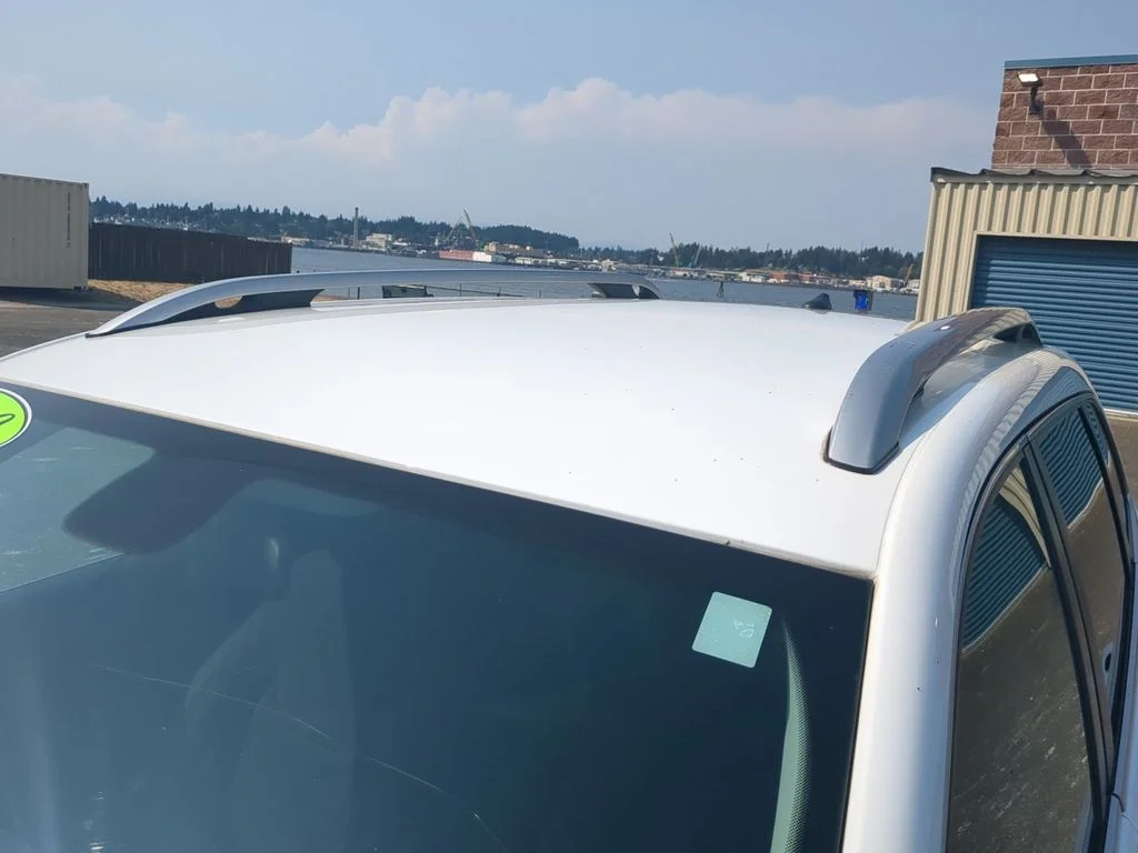 Used 2019 White Jeep Latitude image 23