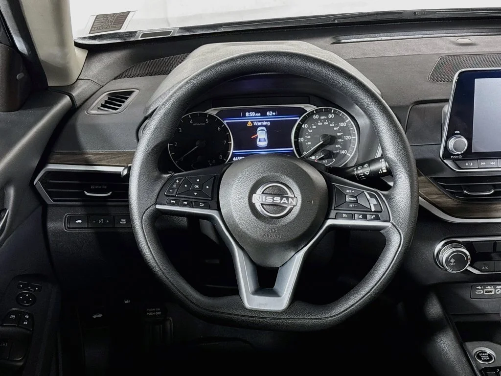 Used 2025 Gray Nissan 2.5 SV image 13