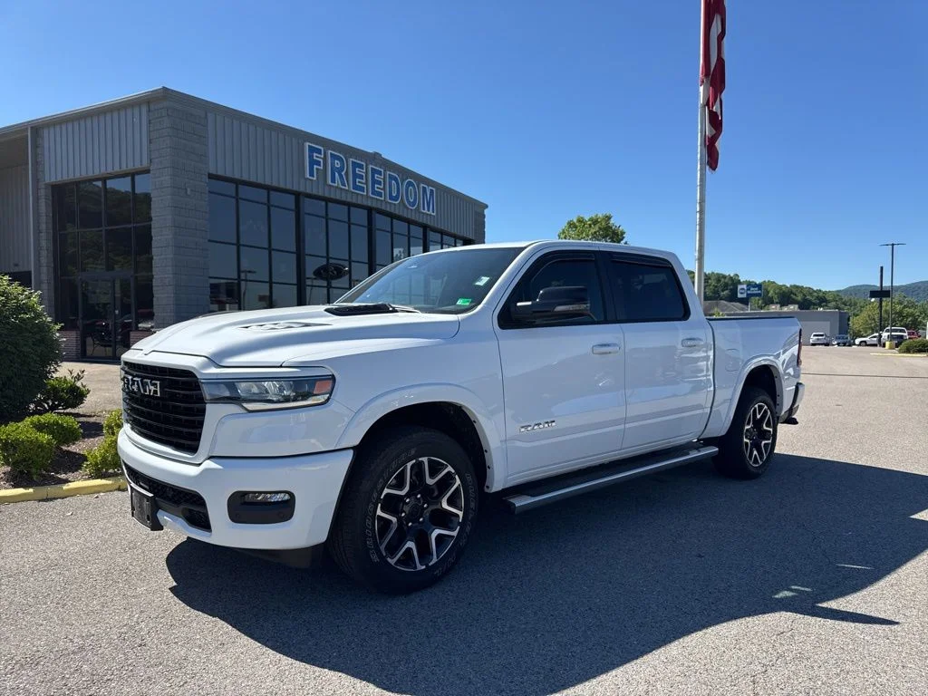 2026 RAM 1500 Laramie 4x4 Crew Cab 5'7's photo