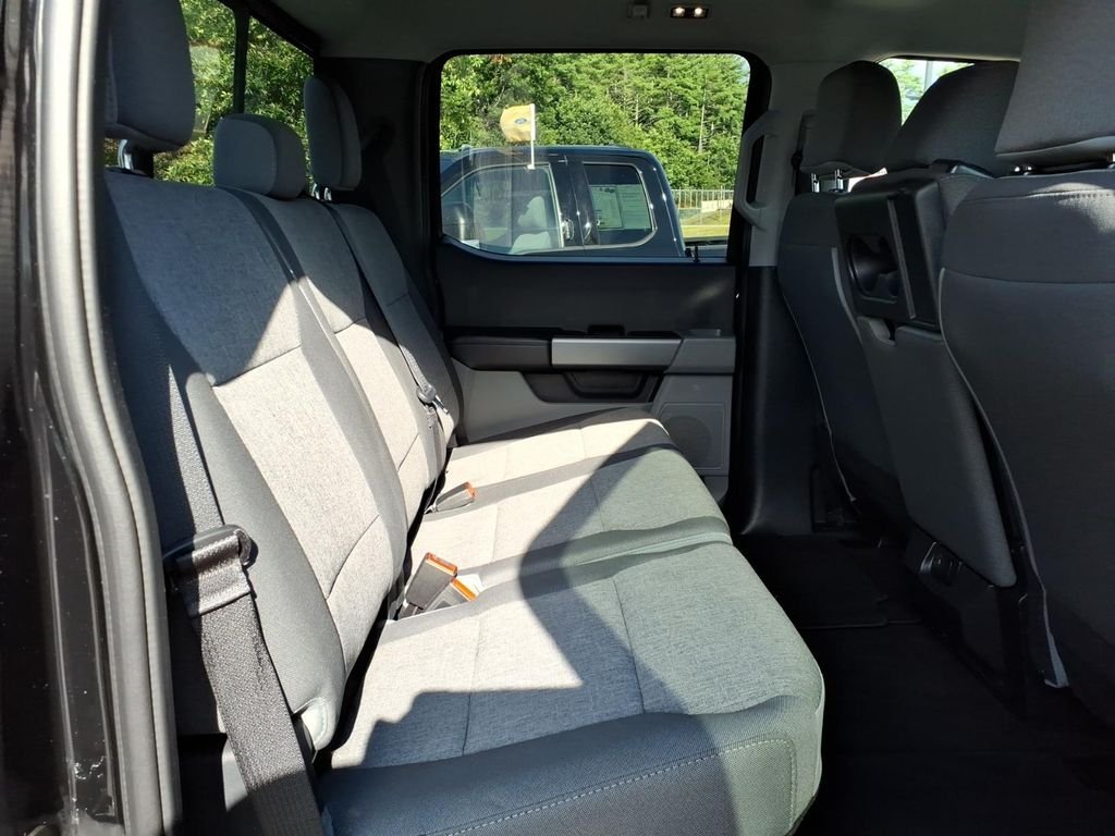 Certified Used 2025 Black Metallic Ford XL image 16