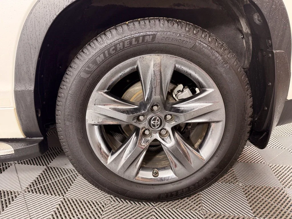 Used 2019 White Toyota Limited Platinum image 16