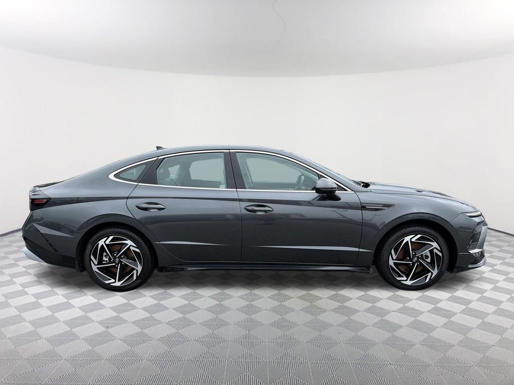 2026 Hyundai Sonata SEL - Photo 4