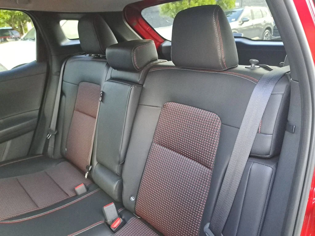 2026 Nissan KICKS SR - Photo 13