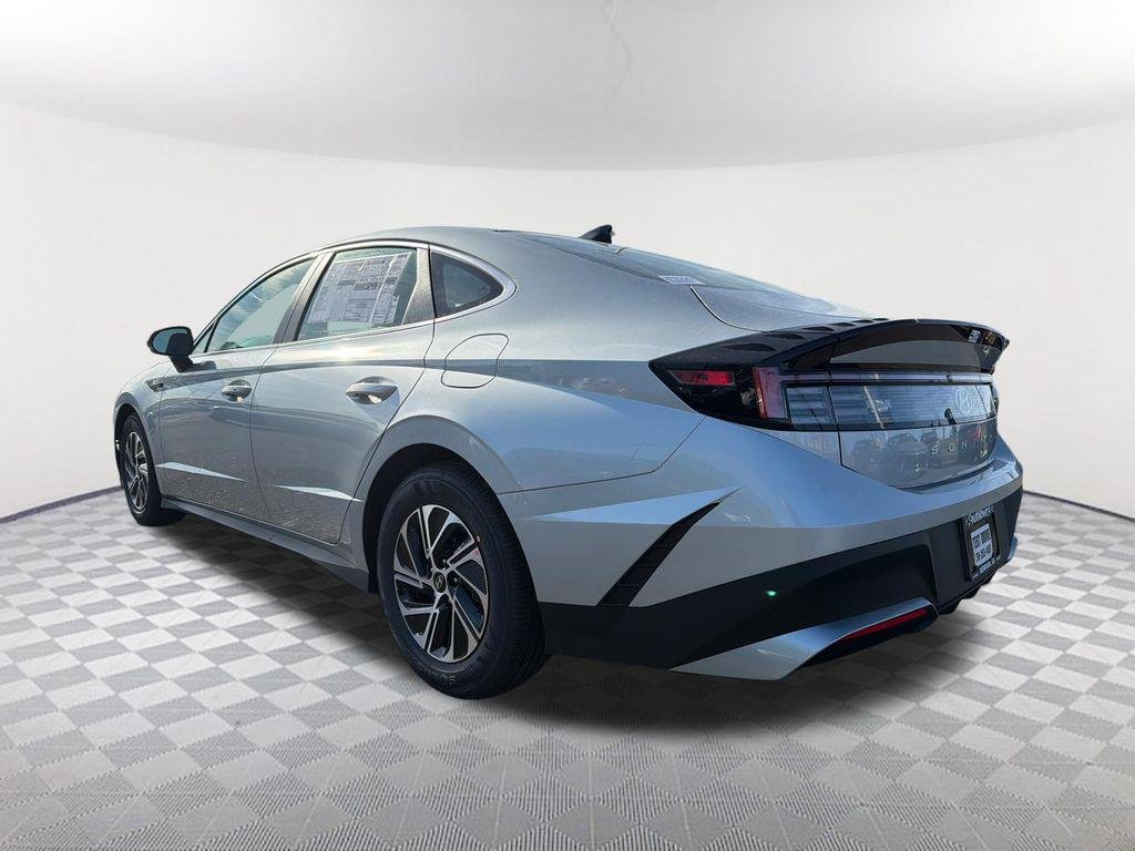 New 2026 Silver Hyundai Blue image 7
