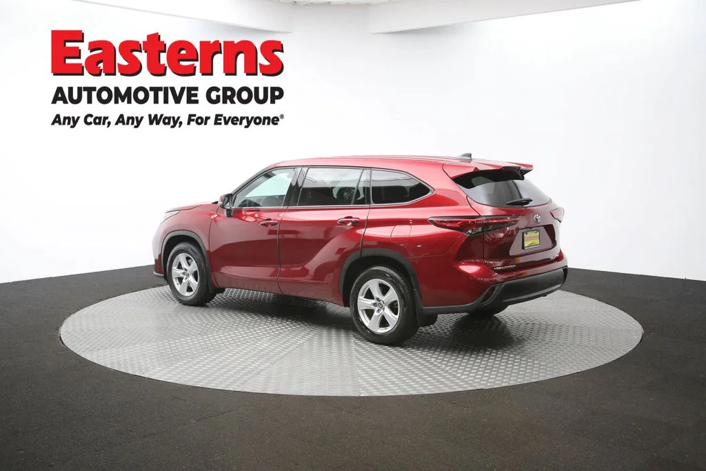 Used 2022 Red Toyota LE image 63