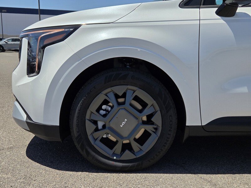 New 2026 Snow White Pearl Kia EX image 5