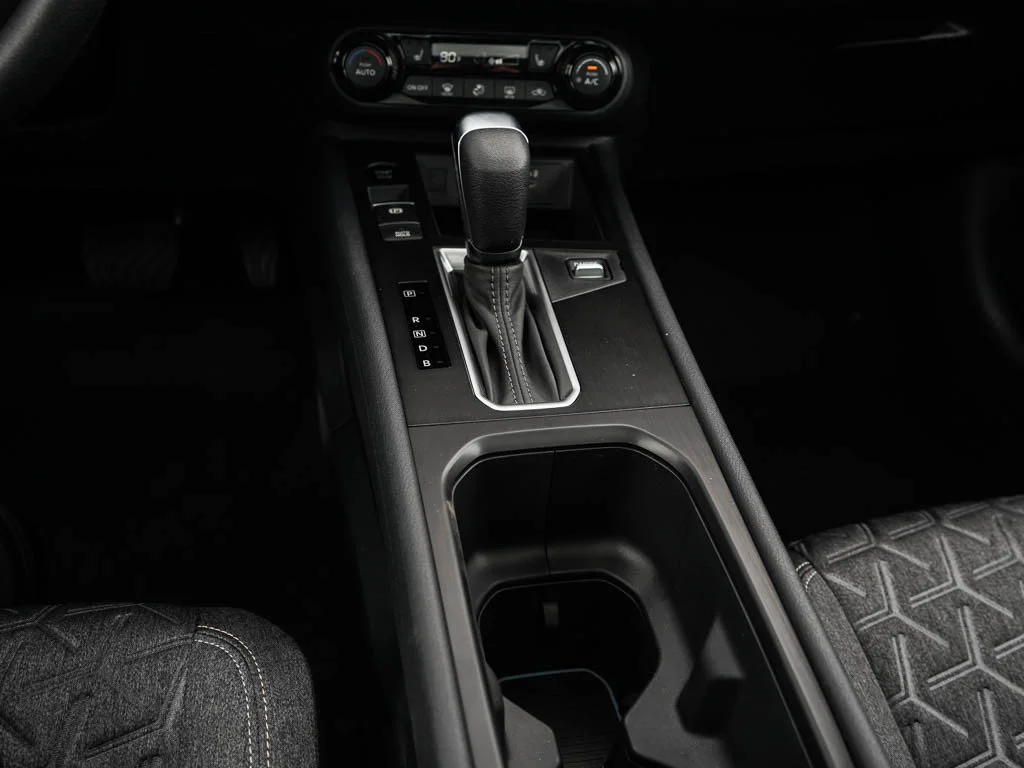 New 2026 Aspen White Pearl Nissan SV image 25