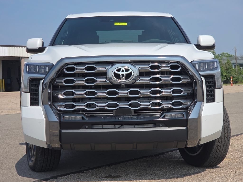 New 2026 Wind Chill Pearl Toyota Platinum image 3