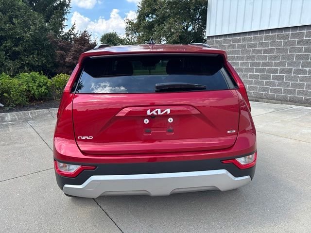 Used 2024 Red Kia LX image 6