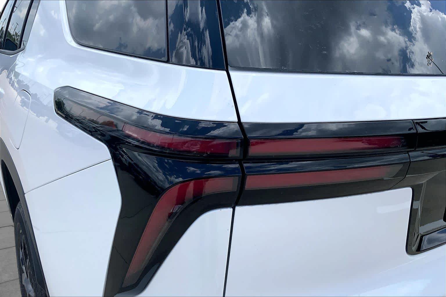 2026 Chevrolet Traverse LT - Photo 14
