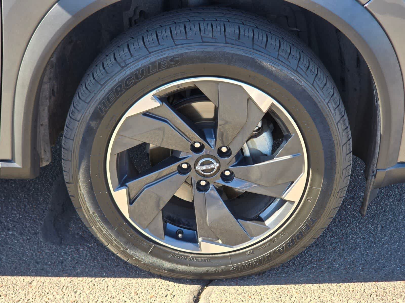 Used 2024 Gun Metallic Nissan SV image 10
