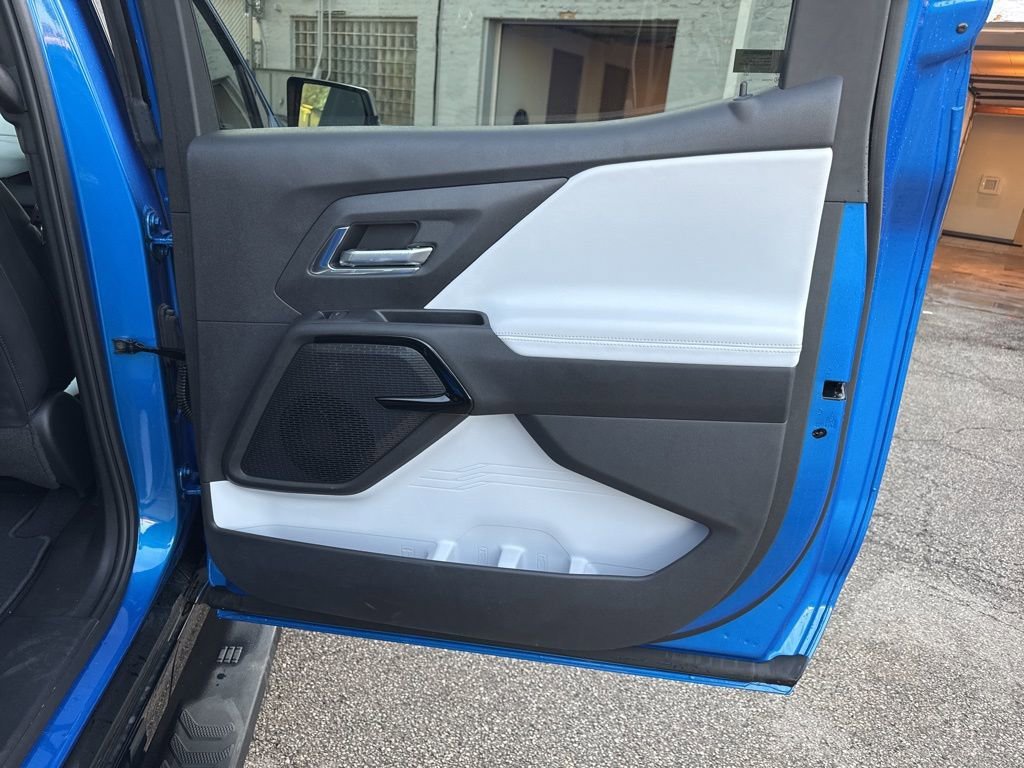 2025 Chevrolet Silverado EV RST - Photo 10