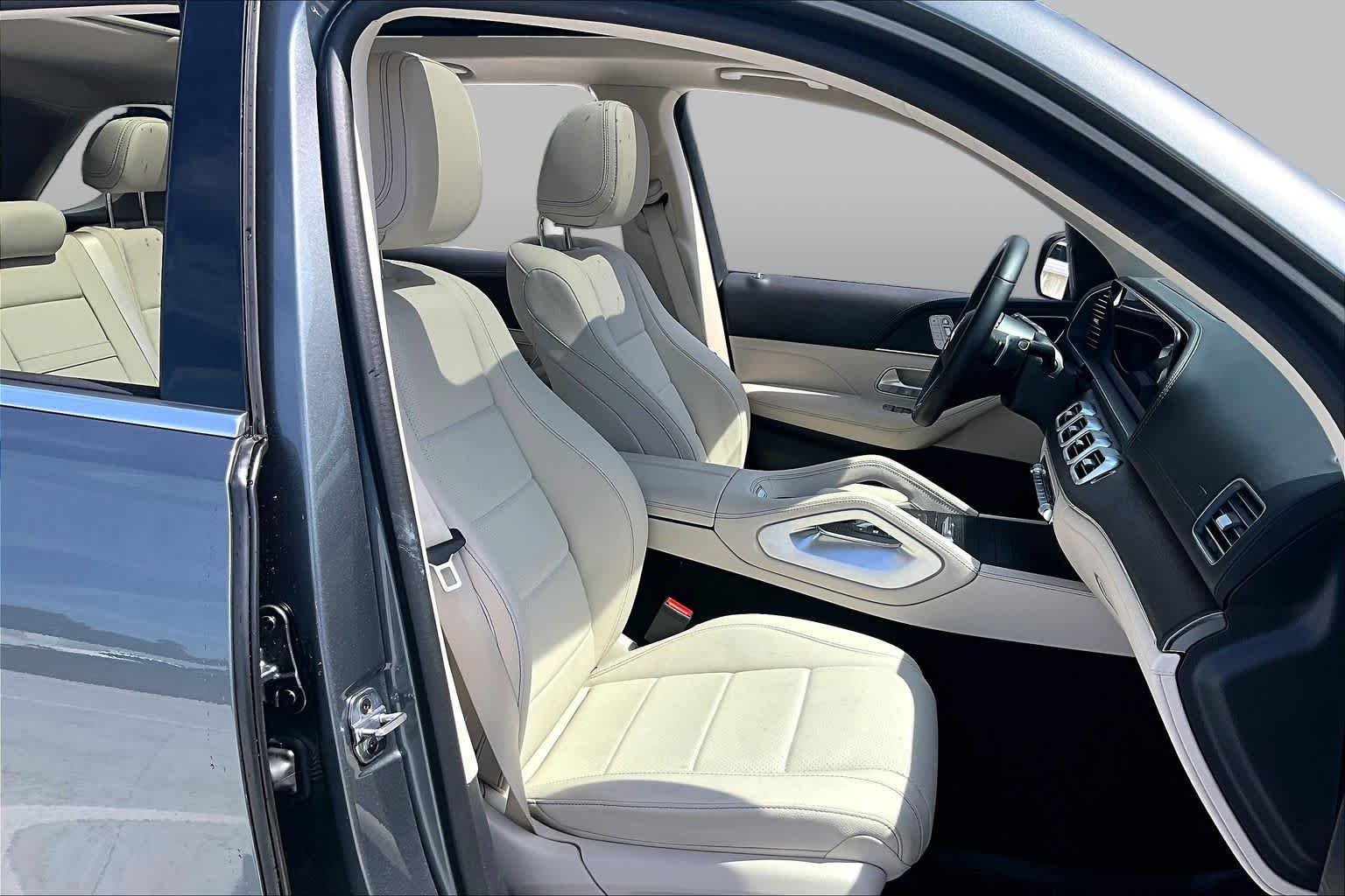 Used 2026 Obsidian Black Metallic Mercedes-Benz GLE 450 image 9