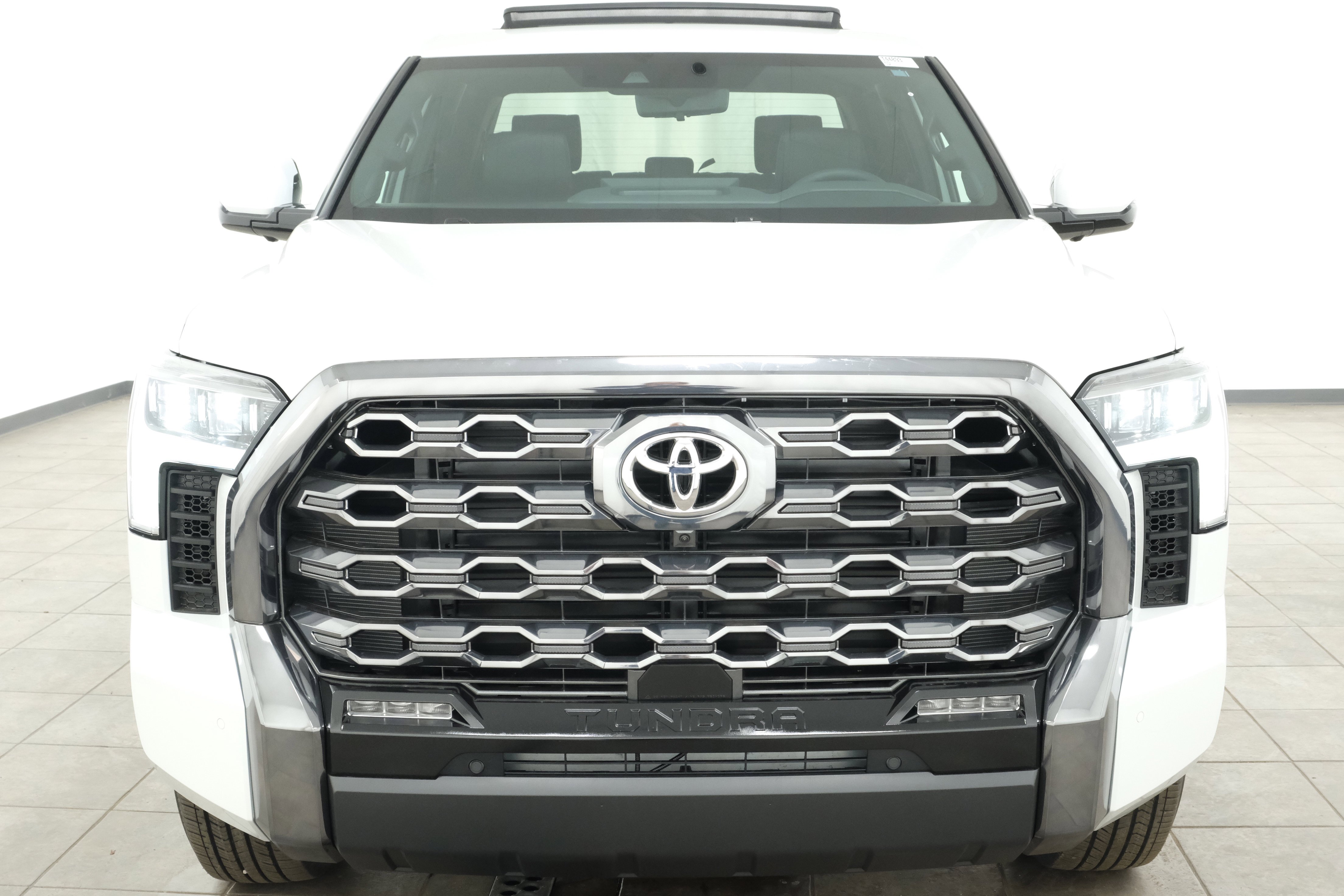 2026 Toyota Tundra Platinum - Photo 8