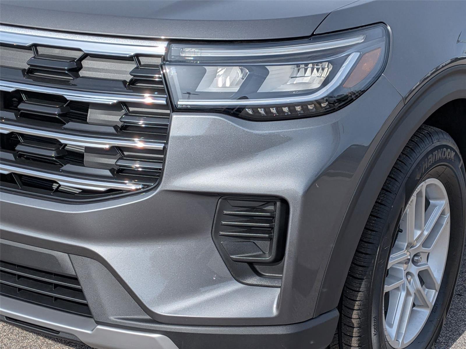 New 2026 Carbonized Gray Metallic Ford Active image 15