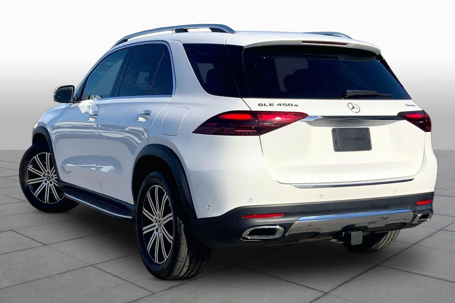 Certified Used 2024 Polar White Mercedes-Benz GLE 450e Plug-In Hybrid image 12