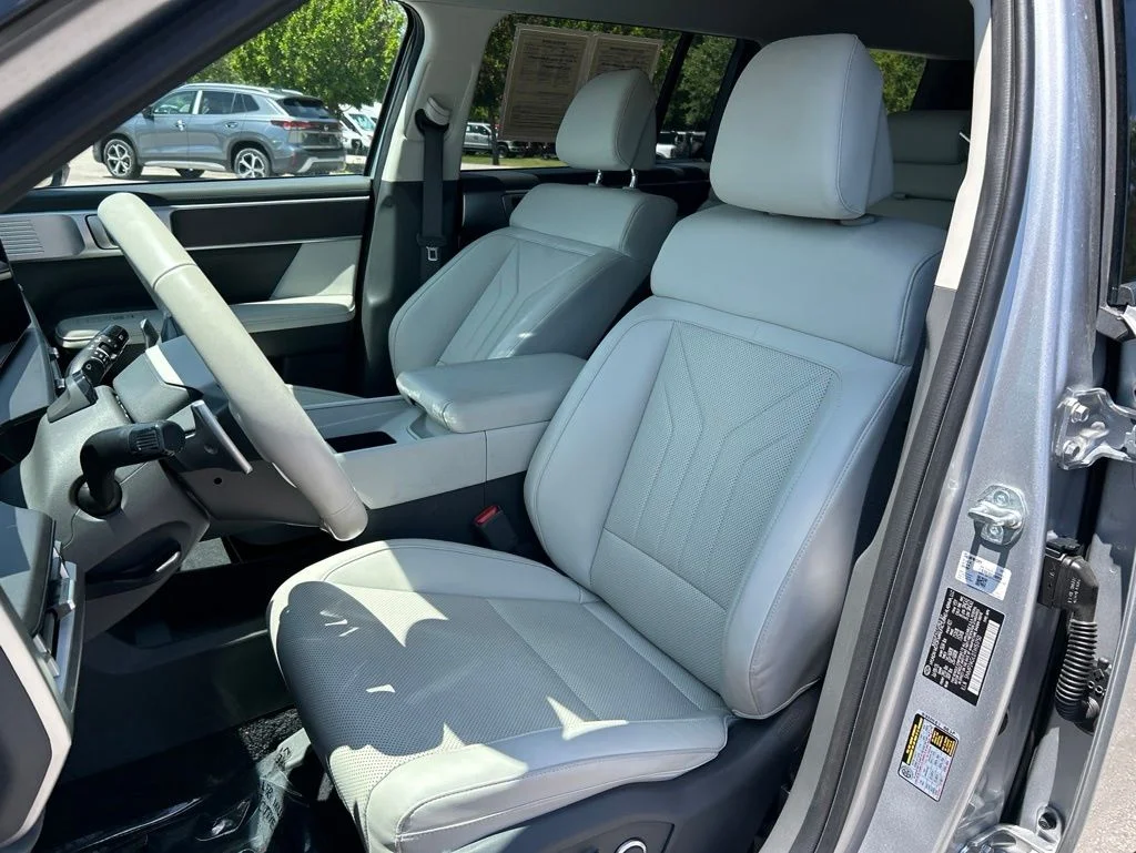 Certified Used 2026 Shimmering Silver Pearl Hyundai SEL image 16