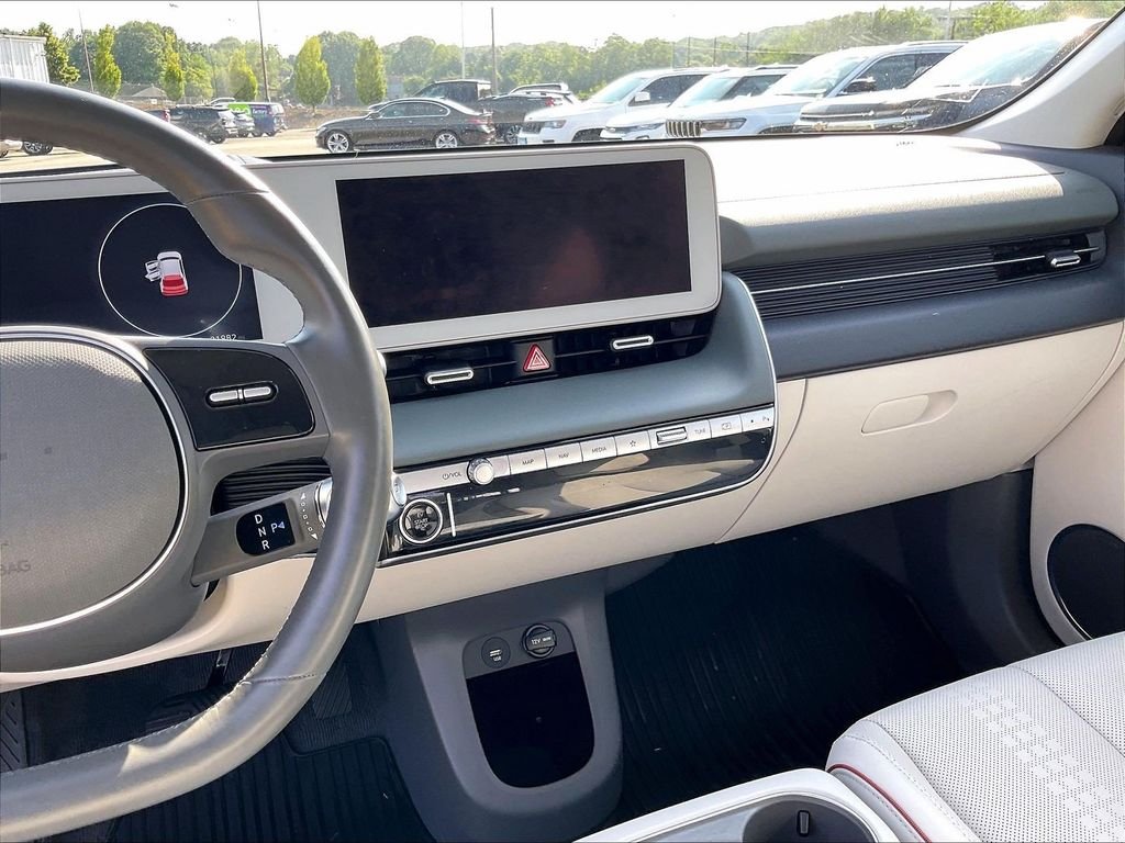 Used 2022 Gray Hyundai Limited image 18