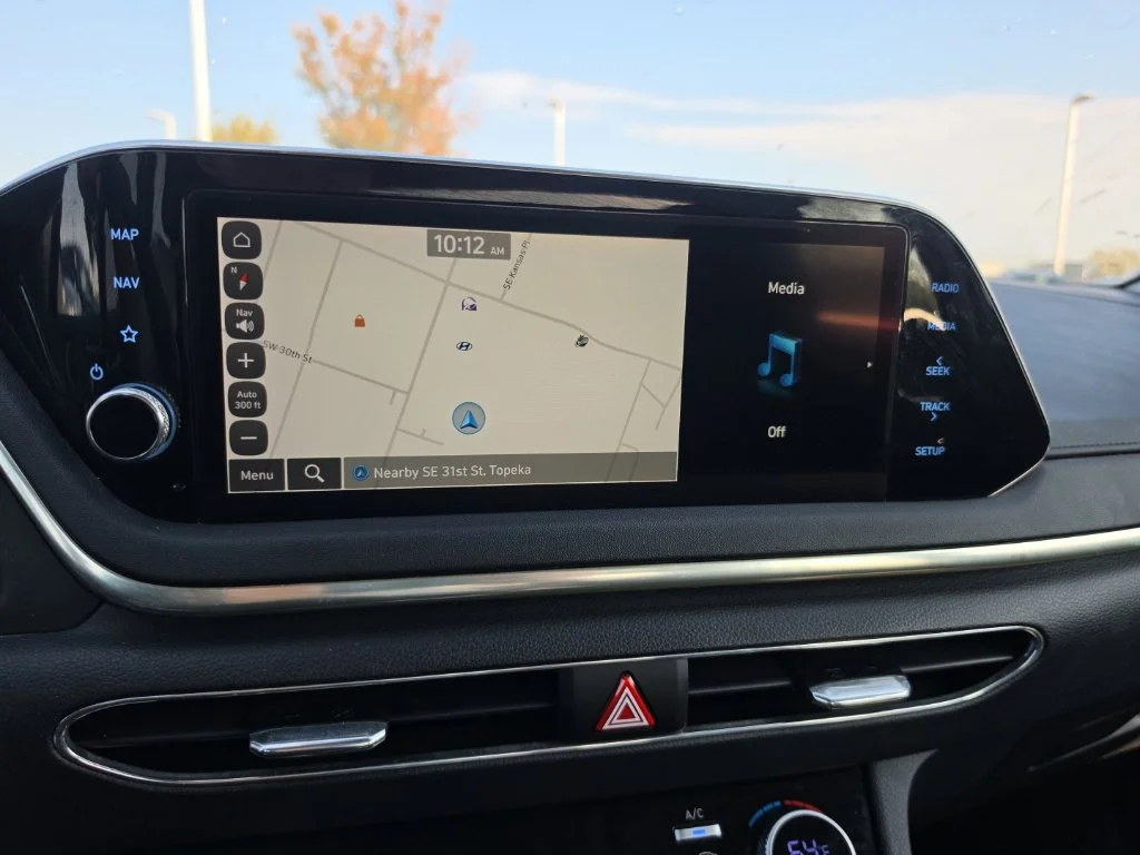 Used 2023 Silver Hyundai SEL image 20