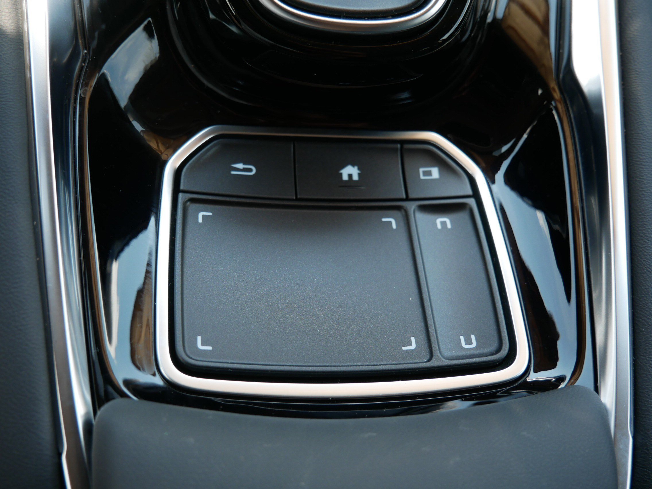 Used 2025 Majestic Black Pearl Acura w/Advance Package image 31