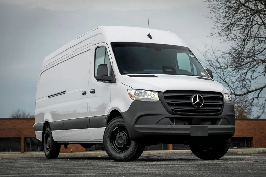2026 Mercedes-Benz Sprinter 2500 170 WB HO High Roof's photo