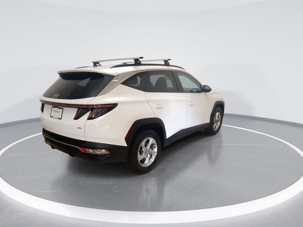 Used 2023 White Hyundai SEL image 9