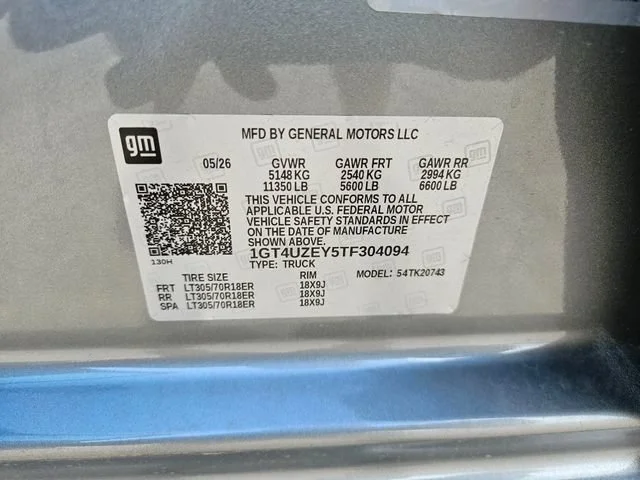 New 2026 Sterling Metallic GMC AT4X image 31