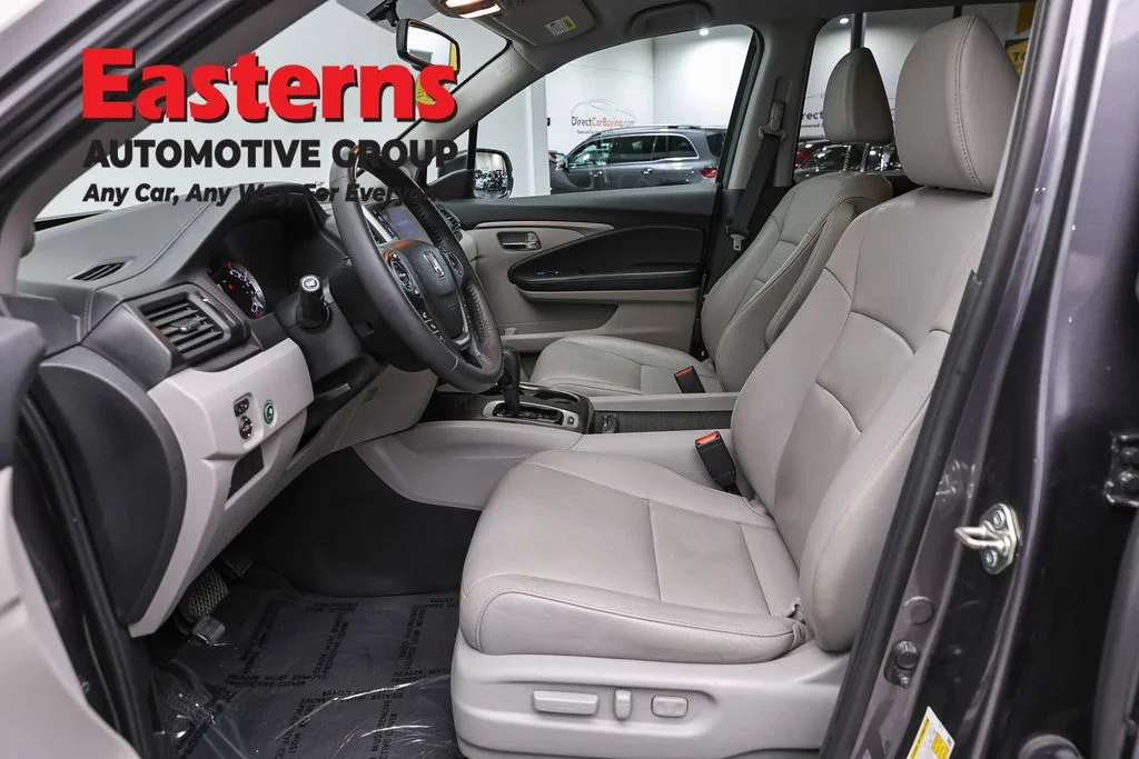 Used 2018 Gray Honda EX-L image 13