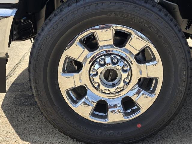 New 2026 Star White Metallic Tri-Coat Ford F-250® Lariat® image 27