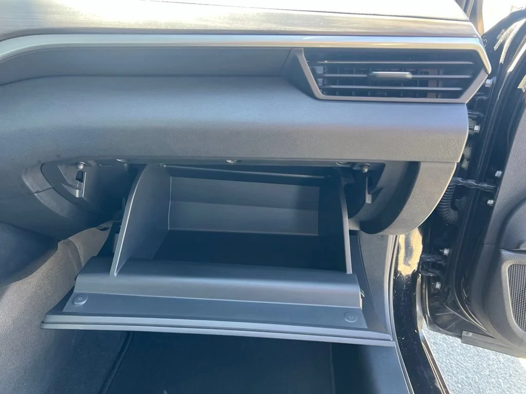 2025 Nissan Altima SV - Photo 31