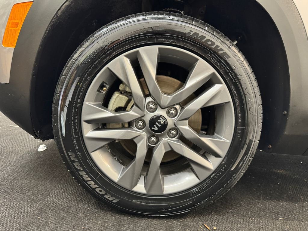 Used 2021 Steel Gray Kia LX image 13