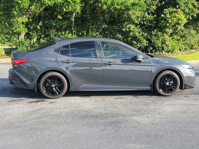 Used 2025  Toyota SE image 6