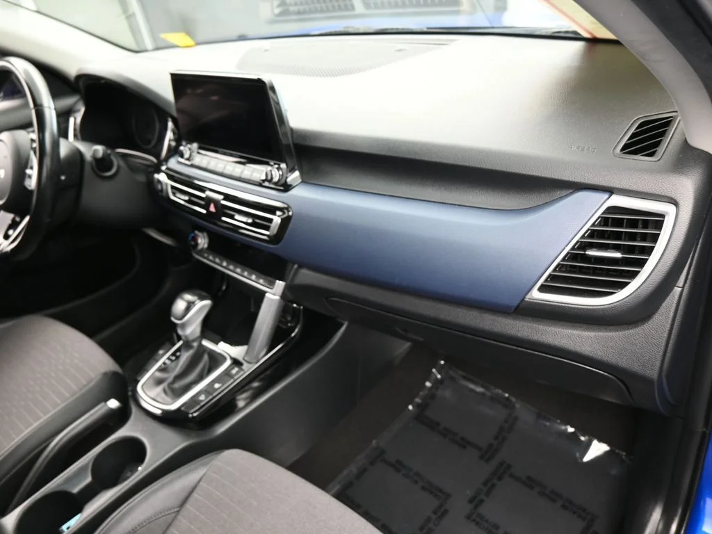 Used 2022 Neptune Blue Kia Nightfall image 42