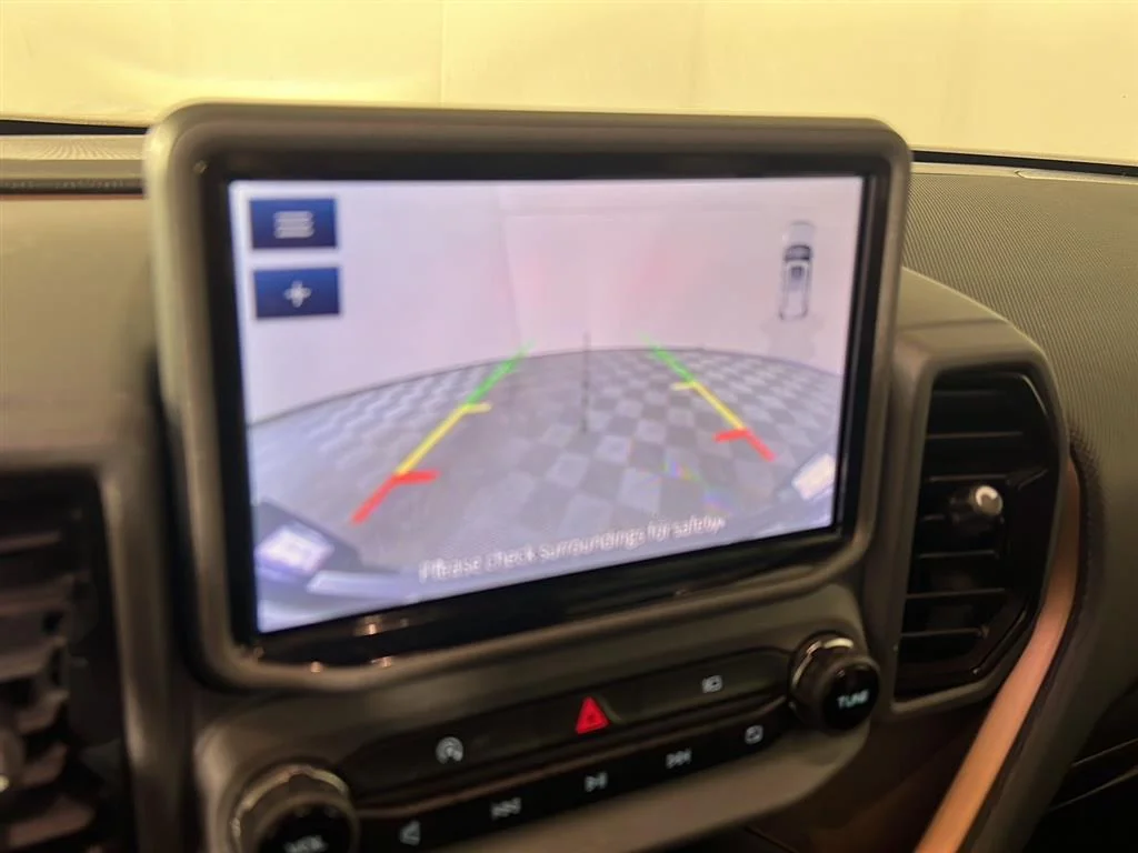 Used 2021 Orange Metallic Ford Badlands image 31