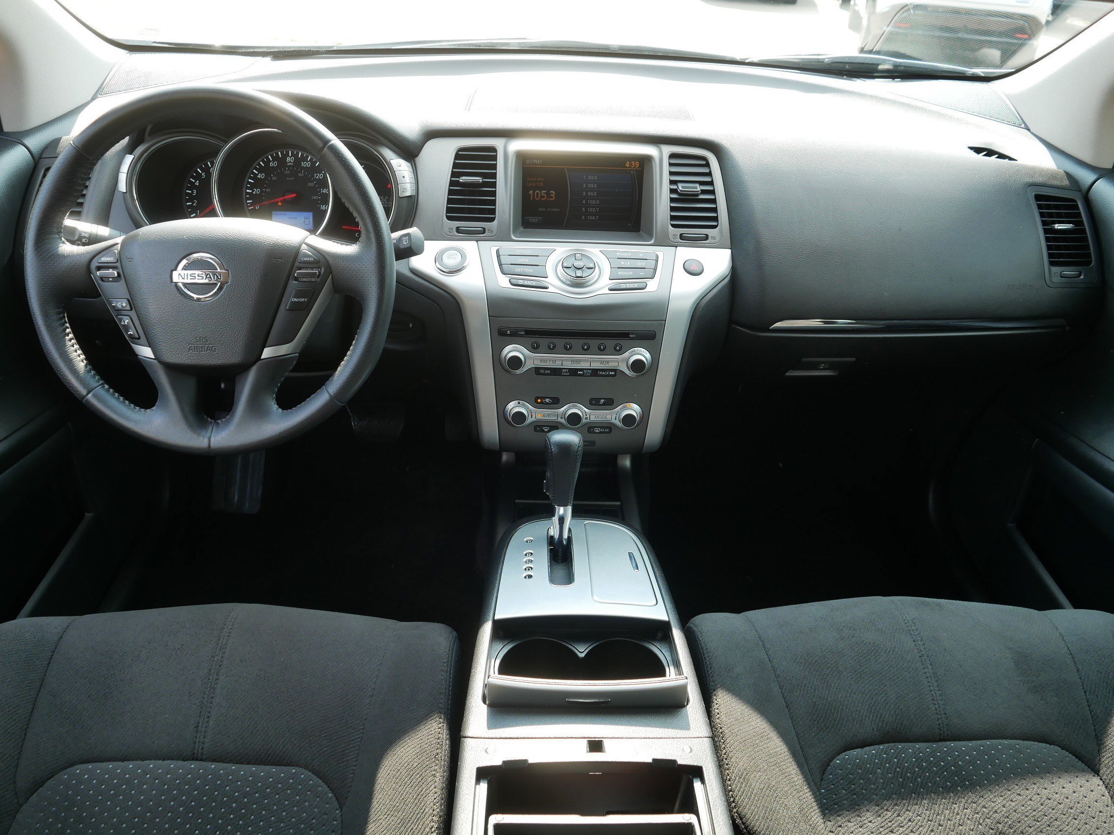 Used 2014 Super Black Nissan SV image 10
