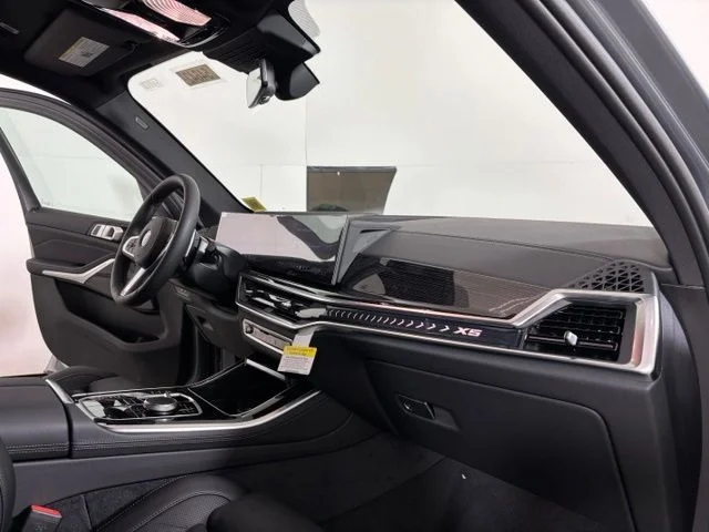 New 2026 Skyscraper Grey Metallic BMW xDrive40i image 17