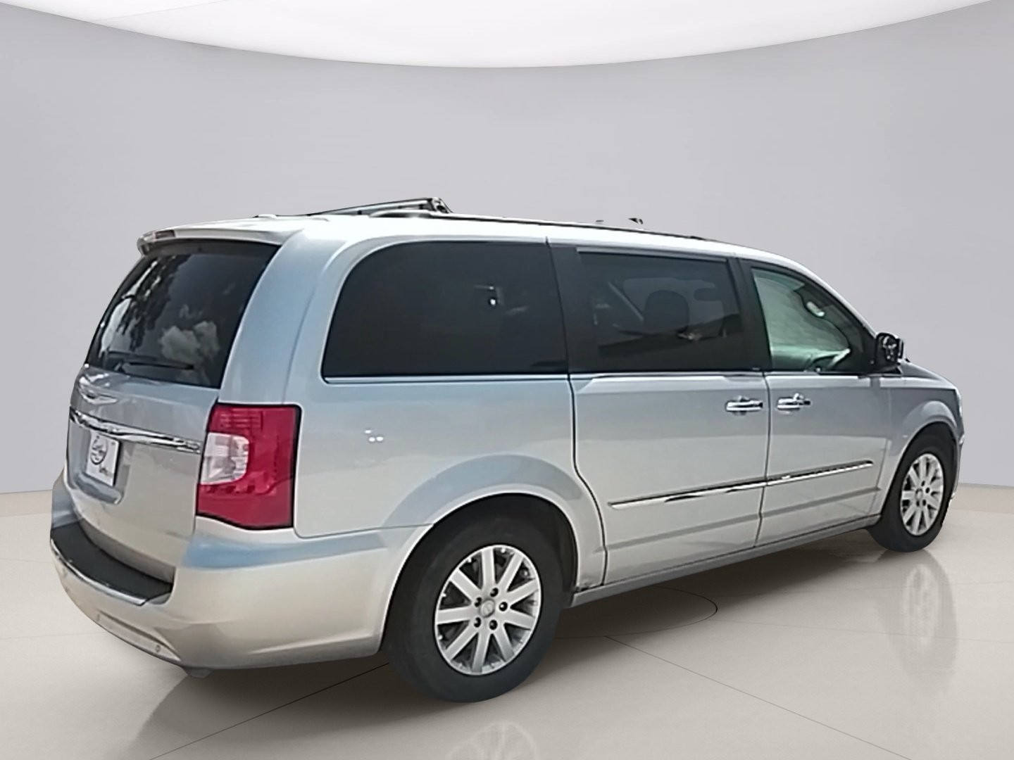 Used 2012 Silver Chrysler TOURING-L image 5