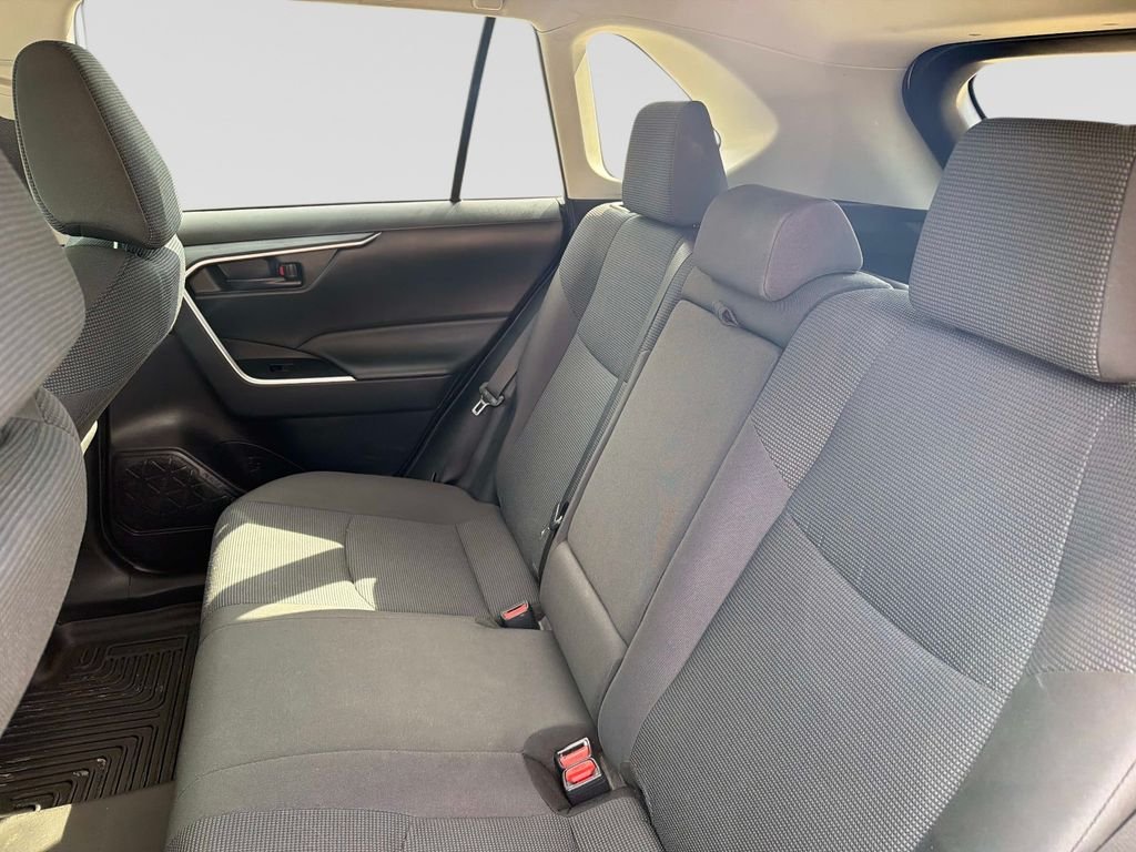 Used 2022 White Toyota LE image 15