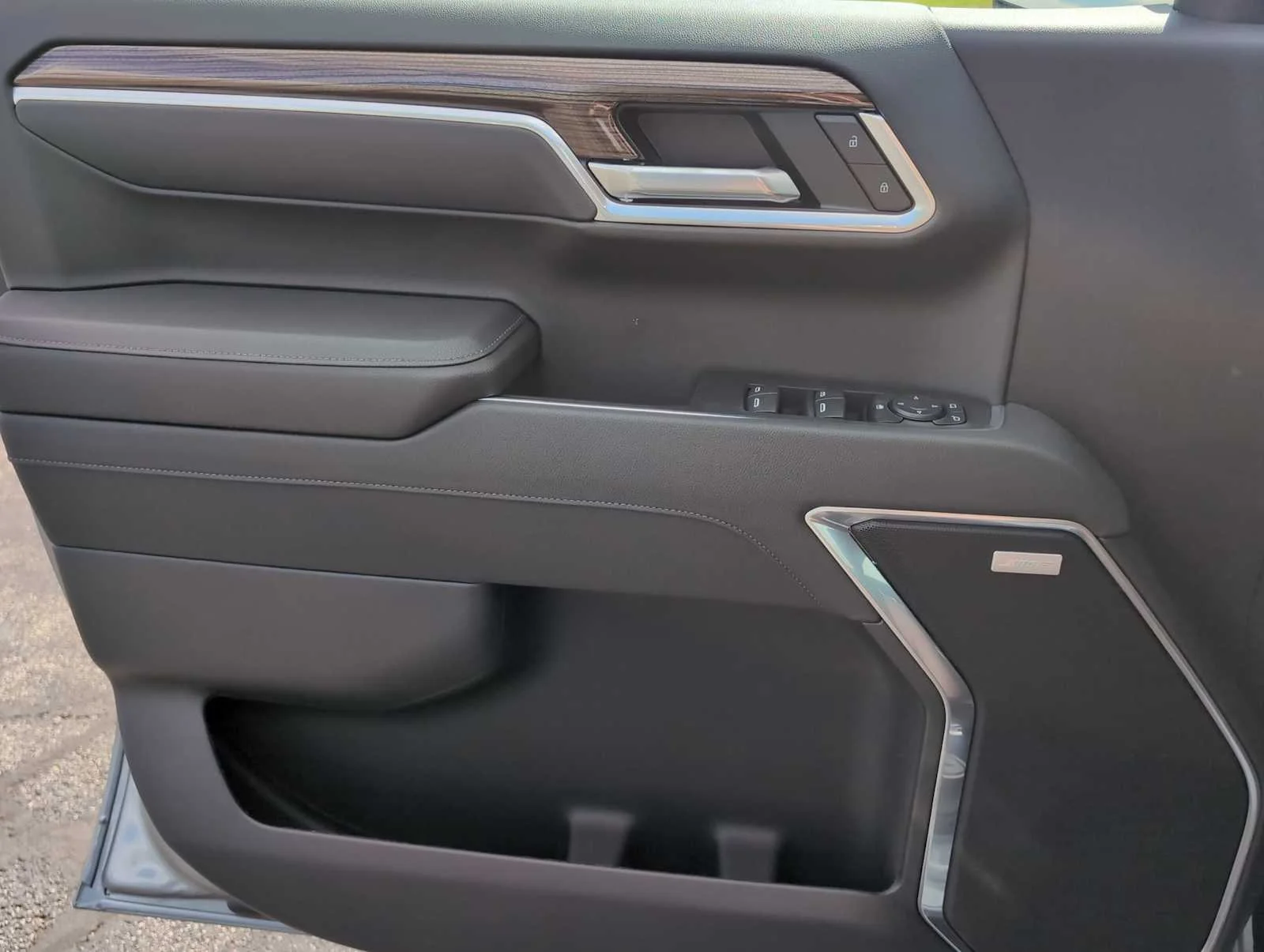 New 2026 Sterling Gray Metallic Chevrolet RST image 22