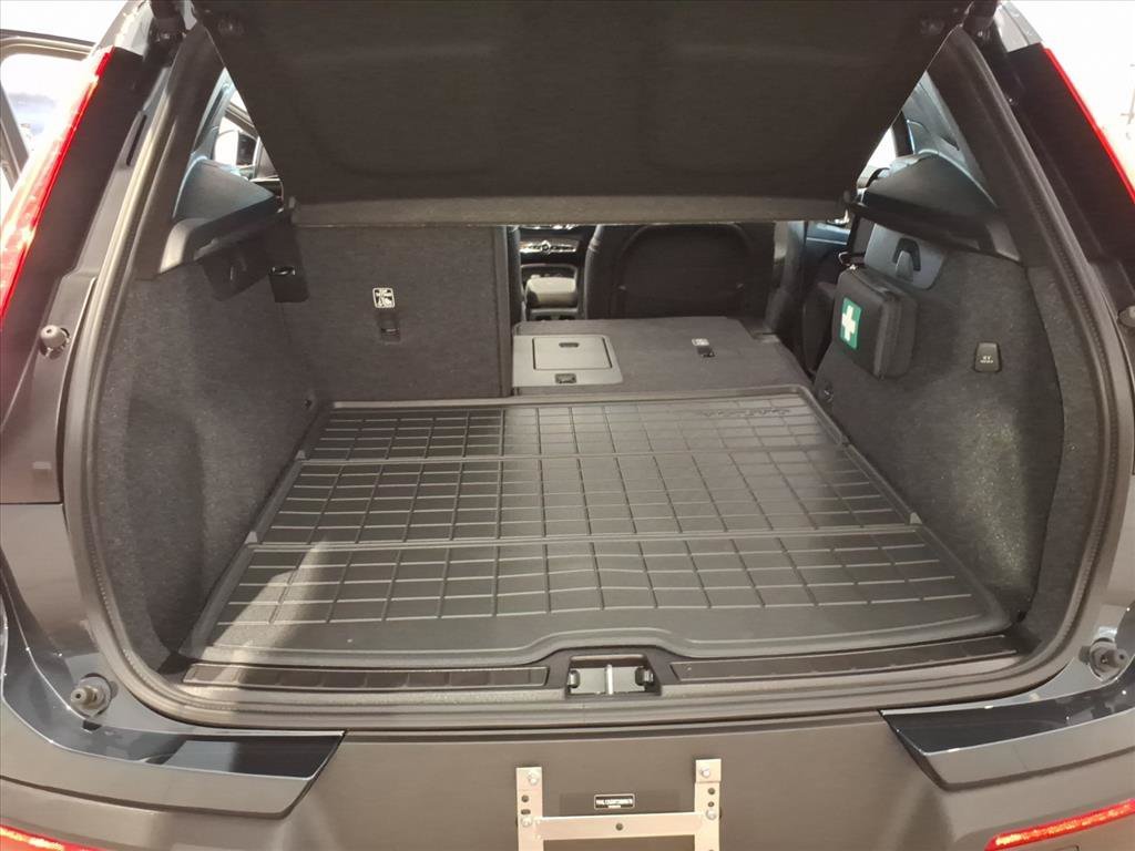 New 2026 Denim Blue Volvo Ultra Black Edition image 13
