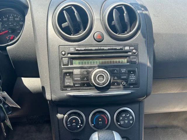 Used 2013 Silver Nissan S image 20