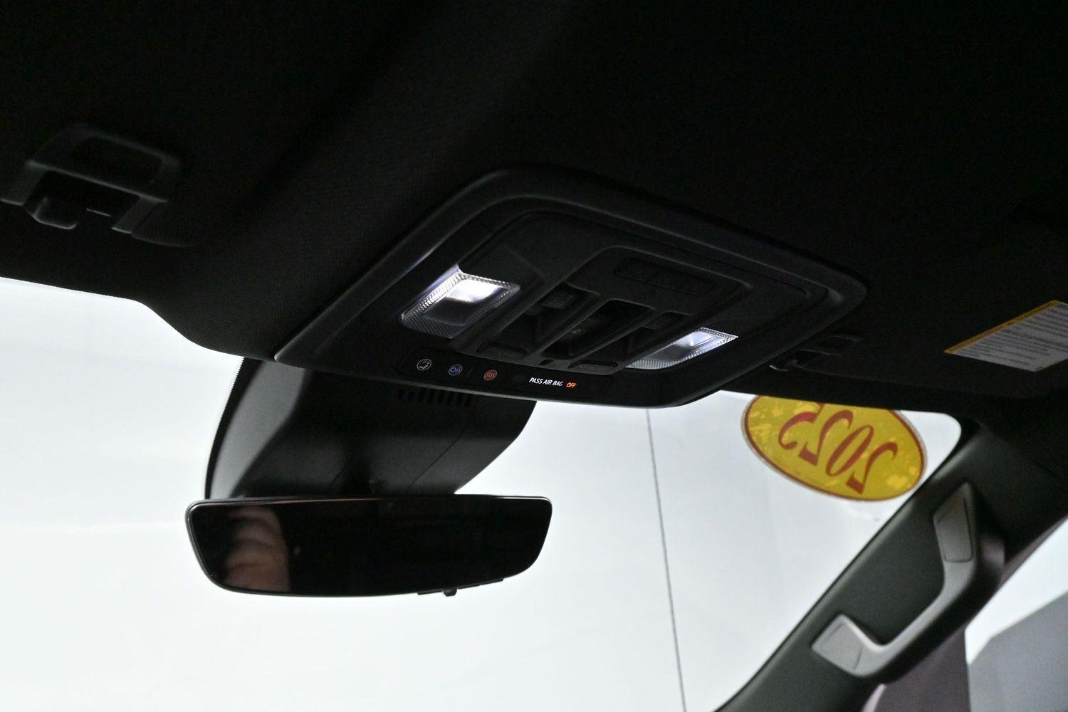 Used 2025 Summit White GMC AT4 image 26