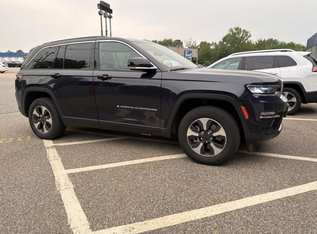 Used 2024 Black Jeep 4xe image 1