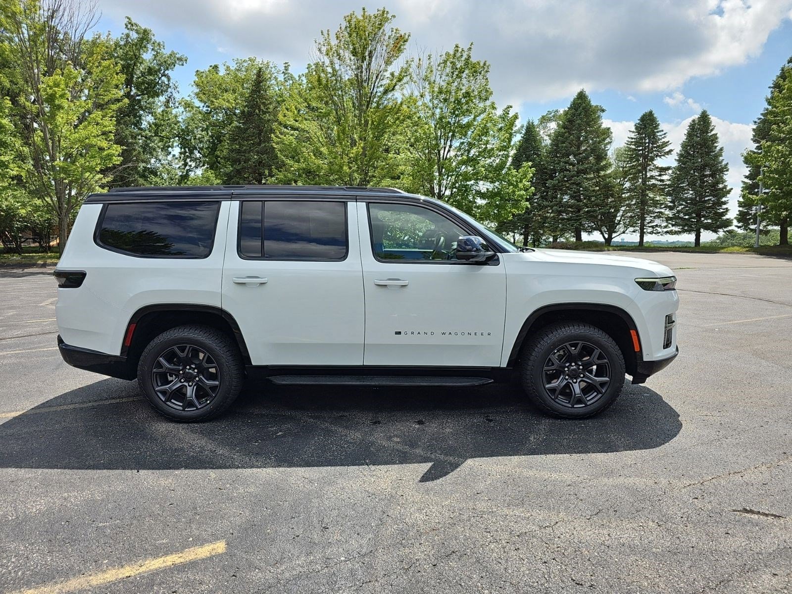 New 2026 Bright White Clearcoat Jeep Upland image 6